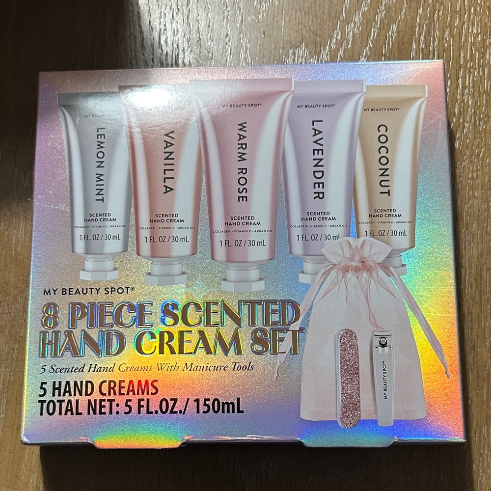 My Beauty Spot 8 Piece Scented Hand Cream Set - Pink and White